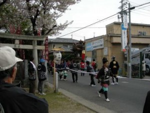 敬神車が登場_2