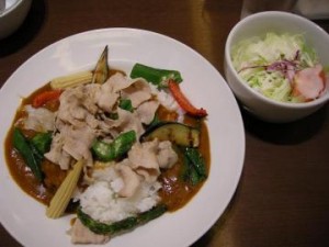 Bellの知多豚のしゃぶしゃぶカレー、夏野菜のグリル