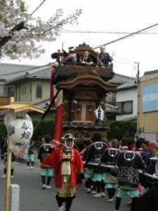 敬神車が登場_4