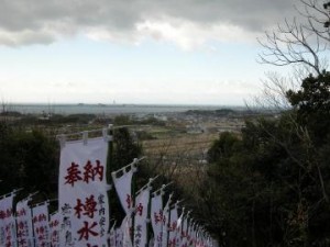 樽水本宮神社から見えるセントレア&常滑市内