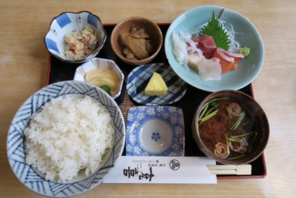 半田 充喜 刺身定食