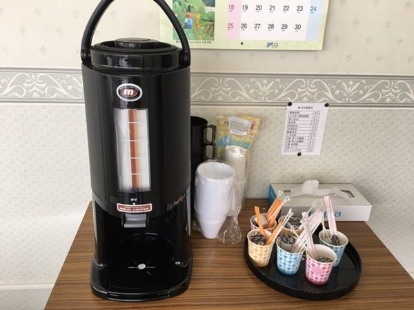配達したコーヒーポットサービス