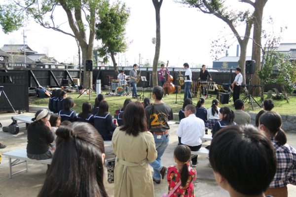 出演者によるセッション演奏1