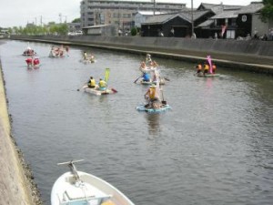 半田運河手づくりいかだレース大会_8