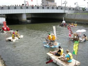 半田運河手づくりいかだレース大会_6