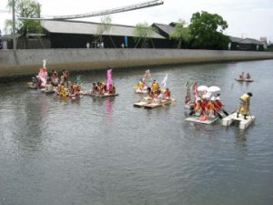 半田運河手づくりいかだレース大会_1