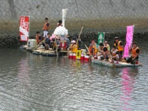 半田運河手づくりいかだレース大会_2