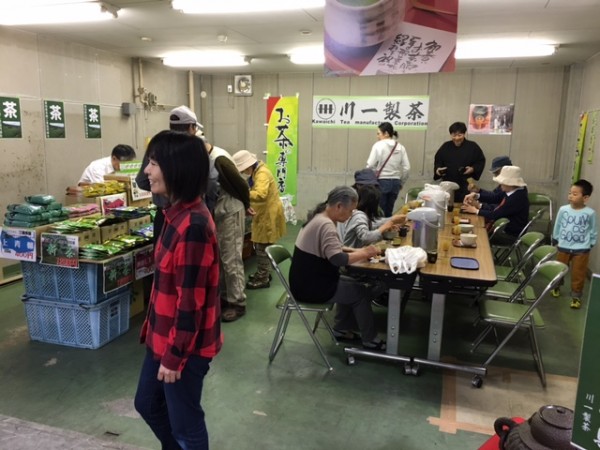 市場の朝市　川一のお茶