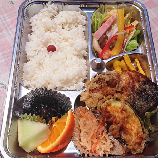 半田 一期屋 お魚がメインの日替わり弁当