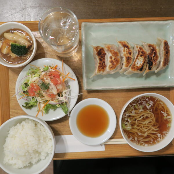 武豊 創作中華 一華 日替わり麺飯セット(豚肉ギョーザ)_1