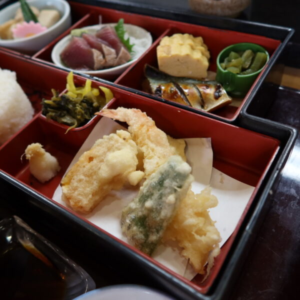 豊場屋 南店 ランチ 南店弁当(税込1,100円)_2